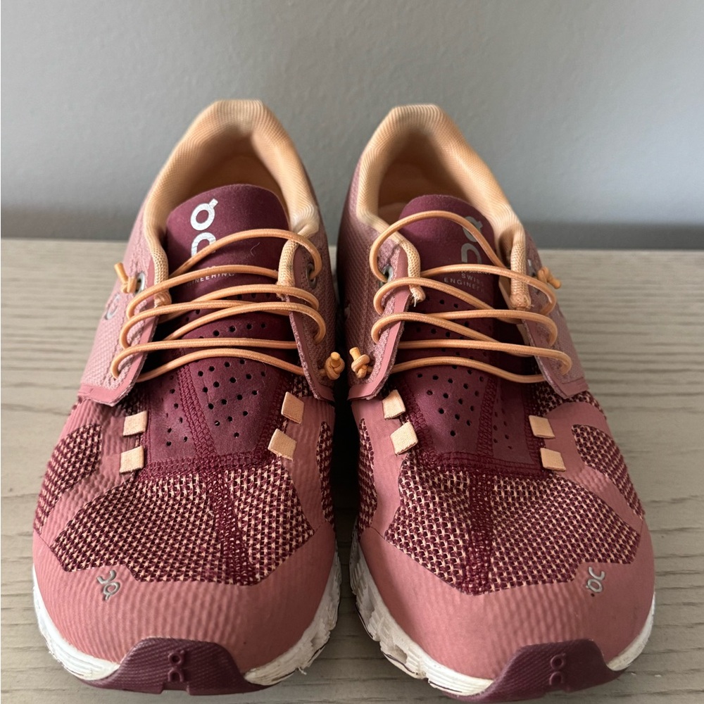 On Running Women's Mauve Pink and Peach Athletic Sneakers - Picture 2 of 8